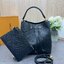 ORI หนังแท้ | LV NeoNoe MM Bucket bag Monogram Flower กระเป๋าสะพายทรงบัคเก็ต ลาย Monogram Flower โดดเด่นเพิ่มสไตล์ มีเสน่ห์ชวนหลงใหล