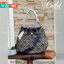 Tory burch t monogram jacquard drawstring hobo อีกหนึ่งคอลเลคชั่นจาก T monogrameที่ออกแบบมาในรูปทรงกระเป๋า hobo เป็นกระเป๋าที่มีพื้นที่เยอะในการจัดเก็บสิ่งของได้อย่างดีเยี่ยม ลวดลายสีสันของกระเป๋าทอลายแบบแจ๊คการ์ดอย่างประณีต สะท้อนให้เห็นถึงกลิ่นอายงานฝีม