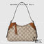 GUCCI GG Emblem small shoulder bag กระเป๋าสะพายคอลใหม่ ได้รับแรงบันดาลใจจากโลกแห่งการขี่ม้าดีไซน์คลาสสิคคงความเอกลักษณ์ สะพายไหล่ได้อย่างสง่างาม ขนาดน่าใช้มากๆ