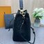 ORI หนังแท้ | LV NeoNoe MM Bucket bag Monogram Flower กระเป๋าสะพายทรงบัคเก็ต ลาย Monogram Flower โดดเด่นเพิ่มสไตล์ มีเสน่ห์ชวนหลงใหล