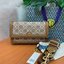 TORY BURCH 81000 MINI T MONOGRAM JACQUARD SHOULDER BAG คอลเลคชั่นฤดูใบไม้ผลิ 2021 กระเป๋าสะพายรุ่นใหม่จาก Tory Burch ดีไซน์สวยคลาสสิค แฝงไว้ด้วยความหรู ลวดลายผ้าแจ็คการ์ด T Monogram บนกระเป๋า Tory Burch นี้ เป็นการยกย่องให้กับงานควิลท์ชาวเพนซิลเวเนียดัตช์