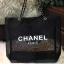 NEW! Chanel Shopping Bag With Chain กระเป๋าสะพายใบใหญ่ทรง Shopping Bag Limited Edition พรีเมี่ยมกิ้ฟของแท้นำเข้าจาก Chanel Perfume Counter ใบใหญ่วัสดุ Nylon โปร่งปั้มโลโก้แบรนด์สวยหรู เปิดปิดด้วยแถบแม่เหล็กซ่อนด้านใน บุฟองน้ำที่ฐานมาพร้อมสายสะพายโซ่ร้อยหน