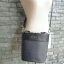 3สี Guess Bucket Bag กระเป๋ารุ่นใหม่ล่าสุด อวดไอเทมแสนเก๋กับกระเป๋าทรงถังสุดน่ารัก พิมพ์ลายรอบใบ วัสดุ Saffiano PU คุณภาพดี นิ่ม น้ำหนักเบา ด้านหน้าประดับด้วยโลโก้แบรนด์สวยโดดเด่น เปิดปิดด้วยเชือกหนังใช้หูรูดปลายเชือกประดับอะไหล่เงินสะดวกใช้ ด้านในโล่งกว้