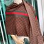 Gucci Classic Print Scarf แบรนด์ดังจากประเทศอิตาลี ด้วยงานพรีเมี่ยมกิ้ฟ ส่งมอบความรู้สึกดีๆให้กับคนที่คุณรัก ในรูปแบบผ้าพันคอและผ้าคลุมไหล่ผืนใหญ่สีสันไม่ฉูดฉาด เหมาะกับชุดที่เป็นทางการหรือลำลองก็ได้ เป็นผ้าที่ให้ความอบอุ่น ถักทอด้วยผ้าcashmere ผ้าเนื้อดี
