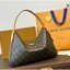 LV Slouchy PM Monogram Canvas Bag กระเป๋าถือ/สะพายไหล่ทรงโฮโบรุ่นใหม่ โดดเด่นด้วยรูปทรงอันเป็นเอกลักษณ์ เหมาะสำหรับพกพาเดินทางและใช้งานทุกวัน ลาย Monogram แคนวาสสุดไอคอนิก