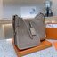 LV CARRYALL PM Monogram Empreinte รุ่นลิมิเต็ดสีเรียบหรู ที่สาวๆตามหา กระเป๋าสะพายไหล่ทรงสวย ดีไซน์เรียบง่ายคลาสสิค หรู ดูผู้ดี รูปทรงใช้งานง่าย มาพร้อมใบลูก ไว้เก็บของจุกจิก วัสดุหนังแคนวาส พร้อมเสิร์ฟให้ในราคาน่ารักๆ ของมันต้องมีแบบนี้ ก็ต้องตำได้แล้วน้