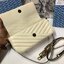 TORY BURCH KIRA CHEVRON SMALL FLAP SHOULDER BAG รุ่นใหม่ พร้อมสีใหม่ มาให้จับจองแบบไม่ต้องรอพรีฯ กระเป๋าสะพาย ขนาดกะทัดรัด ไซส์สะพายคล่องตัว หรือจะคล้องไหล่ หรูๆ ลูกคุณหนูไปอีก สีผู้ดีมากๆ ดีไซน์รูปทรงคลาสสิคเฉพาะตัว วัสดุหนังแกะ สัมผัสนิ่ม เปิด-ปิดด้วยกร