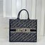 พร้อมส่ง 3 ไซส์ DIOR Large Dior Book Tote Blue Dior Oblique Embroidery กระเป๋าทรงโท้ท เกรดออริ สลับแท้ 1:1 ใช้ต่างประเทศได้