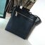พร้อมเป็นของขวัญ มอบให้คุณผู้ชายแล้วค่ะ สำหรับ BURBERRY CROSSBODY VINTAGE BAG VIP GIFT WITH PURCHASE (GWP) พรีเมี่ยมกิ๊ฟ Limited Edition จากBURBERRY วัสดุหนังโทนสีสุภาพ คลาสสิก ตกแต่งด้วยซิปสะดวกใช้ด้านหน้า ช่องหลักเปิดปิดด้วยซิปยาวด้านบน พร้อมช่องซิปอีกห