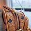 M.C.M KLASSIK CROSSBODY BAG สาวกเอ็มซีเอ็มต้องมีน้า!! หนุ่มๆเค้าสะพายกัน!! กระเป๋าสะพายข้างทรงครอสบอดี้ ที่ดาราใช้กันเพียบ!! รุ่นนี้หนุ่มๆสะพายหรือสาวๆก็สะพายได้น้า ขนาดกำลังดี วัสดุหนังแคนวาสคุณภาพดี มีช่องหลัก 2 ช่อง เปิด-ปิดด้วยซิป ด้านหลังมีช่องย่อยอี