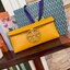 Tory burch Miller Metal clutch กระเป๋าคลัทช์ดีไซน์เรียบหรูออกแบบมาได้อย่างลงตัว ด้วยรูปทรงที่สวยงามและทันสมัย จากแบรนด์ Tory Burch ขนาดกำลังดี สามารถใส่กระเป๋าสตางค์หรือเครื่องสำอางค์ได้ตามขนาดกระเป๋า ในเรื่องของดีไซน์และอะไหล่สีทองดูแมทช์กันดีกับกระเป๋า 