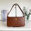 BURBERRY LEATHER SHOULDER BAG VIP GIFT WITH PURCHASE (GWP) พรีเมี่ยมกิ้ฟ Limited Edition ทรงยอดฮิตแห่งปี วัสดุหนังแท้ สวยหรูอยู่ทรงเปิดปิดด้วยซิปยาว(คล้องรางซิปคู่เพื่อเปิดปิด) อะไหล่ทอง ภายในโล่งมีช่องหลัก และช่องใส่บัตรแยกเป็นสัดส่วน สามารถใส่มือถือของใ