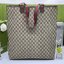 GUCCI tote bag vintage monogram 16" เกรดออริจินอล กระเป๋าโท้ทวินเทจใบใหญ่ ตัดเย็บอย่างพิถีพิถัน ภายในช่องโล่งกว้างจุได้เยอะ รูปทรงออกแบบ หยิบจับสะดวก สามารถใส่กระเป๋าสตางค์ พวงกุญแจโทรศัพท์มือถือ iPad และเอกสารได้ จะถือหรือสะพายชิวๆในวันหยุดสบายๆ ก็ส