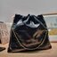Chanel 22 bag เกินต้านที่สุดกับไอเท็มนี้ ที่สาวๆหรือใครๆก็ต้องมีแล้ว!! แค่เห็นก็หลงรัก กระเป๋าทรงสวย ดีเทลเรียบแต่มีความหรูแอบซ่อนอยู่ ด้วยดีไซน์สายสะพายโซ่สีทอง และโลโก้อันโดดเด่น ดีงามน่าหลงใหลมาก