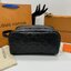 LV Clutch / LV Trousse de toilette Dopp Kit กระเป๋าถือทรงพอชหรือคลัช เกรดออริ ท็อป 1:1 เกรดดีสุด หนังแท้สวย ใช้งานต่างประเทศได้