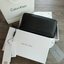 Calvin Klein Long Wallet กระเป๋าสตางค์ใบยาวซิปรอบ ภายในมีช่องใส่ธนบัตร ช่องใส่บัตรหลายช่อง และช่องซิปสำหรับใส่เหรียญ จะมอบเป็นของขวัญหรือใช้เองก็แนะนำเลยค่ะ
