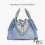 CHANEL 25 Small Handbag กระเป๋าสะพายทรงโฮโบเดนิม คอลใหม่ล่าสุด ต้อนรับฤดูกาล SPRING-SUMMER 2025 รูปทรงใช้งานได้จริง จุของได้ ถือเก๋ๆ เอวี่เดย์ลุค บอกเลยว่าดีไซน์เก๋มาก