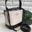 Kate spade new york cameron street pippa bag 2018 พร้อมส่งอีกรอบ กระเป๋าวัสดุหนัง saffiano ทรงถัง สามารถถือได้หรือสะพายข้าง ด้านหน้าติดอะไหล่แบรนด์ ปากกระเป๋าเปิดปิดแบบหูรูด ภายในกระเป๋าโล่ง ใส่กระเป๋าสตางค์ใบยาวได้ หรือของอื่นๆได้จุ มาพร้อมสายสะพายยาว ถอ
