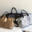 VICTORIA'S SECRET CANVAS GLITTER LARGE RUNWAY TRAVEL BAG 2017 กระเป๋าทรง Travel ใบใหญ่วัสดุ CANVAS GLITTER ด้านหน้าประดับโลโก้แบรนด์ glitter วิ๊งทั้งใบ เปิดปิดด้วยซิป ภายในกว้างจุสุดๆ ใส่เสื้อผ้าได้หลายชุด ไม่ว่าจะถือขึ้นเครื่อง, ไปต่างจังหวัด หรือไป