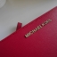 Best seller! งานขายดี รุ่นใหม่คะ Michael kors saffiano Wallet กระเป๋าสตางค์ใบยาว หนัง Saffiano ซิปรอบ สวยหรู มาก อะไหล่ปั้มโลโก้แบรนด์ ด้านในมีช่องใส่บัตร เยอะม้ากกก อีกด้านมีช่องแบงค์+ซิปใส่เหรียญ จุของได้เยอะจริงๆคะ ใส่ iphone 6+ ได้ สวยหรูดูดี อุปกรณ์ค