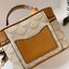 M.C.M HIMMEL VANITY CASE IN LAURETOS กระเป๋าทรงกล่อง มีหูจับด้านบน หนังสวยนุ่มมือ สวยงาม อะไหล่ทอง