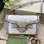 GUCCI HORSEBIT 1955 MINI BAG กระเป๋าสะพาย กระเป๋าใส่โทรศัพท์ ดีไซต์สัญลักษณ์วงแหวนตามแบบฉบับ GG มาพร้อมกล่องแบรนด์และสายสะพายยาวที่สามารถปรับระดับได้ พร้อมส่งให้สะพาย สวยๆ กันแล้ววันนี้ ใบนี้ must have..ค่ะ.!!