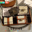 พรีเมี่ยมกิ๊ฟแท้ 100% 】CELINE SHORT WALLET VIP GIFT WITH PURCHASE (GWP) พรีเมี่ยมกิ๊ฟ Limited จาก CELINE HAUTE PARFUME DUTYFREE COUNTER วัสดุ Triomphe Canvas หนังสวยอยู่ทรงปั้มโลโก้ด้านหน้าเปิดปิดฝาพับกระดุม