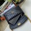 ของแท้ 💯% 】Tory Burch Kira Chevron Chain Wallet Bag เน้นความเรียบหรูดูแพง ต้องยกให้รุ่นนี้ ซึ่งมีขนาดกะทัดรัด ให้ลุคสาวมั่น Active ดูทะมัดทะแมง เหมาะสะพายในวันลำลอง และด้วยความที่เป็นแบรนด์ของทอรี่