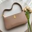 BURBERRY LEATHER SHOULDER BAG VIP GIFT WITH PURCHASE (GWP) พรีเมี่ยมกิ้ฟ Limited Edition ทรงยอดฮิตแห่งปี วัสดุหนังแท้ สวยหรูอยู่ทรงเปิดปิดด้วยซิปยาว(คล้องรางซิปคู่เพื่อเปิดปิด) อะไหล่ทอง ภายในโล่งมีช่องหลัก และช่องใส่บัตรแยกเป็นสัดส่วน สามารถใส่มือถือของใ