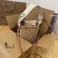 CHLOE small woody basket กระเป๋าสะพายสานทรงตะกร้า ยอดฮิตติดลมของแบรนด์ ด้วยวัสดุสังเคราห์จากธรรมชาติ สานทอเต็มใบออกมาเป็นลวดลายสวยงาม