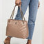 Tory Burch Kira chevron tote bag กระเป๋าทรง Tote สุดหรู ใบใหญ่ จุของได้เพียบ! วัสดุหนังแท้(Geniune Leather) หนังนิ่ม นุ่มมือมากกก มาพร้อมสายสะพายไหล่ต่อโซ่สลับหนัง อะไหล่ทองทั้งใบ ด้านข้างมีกระเป๋าเพิ่มทรงได้ ด้านในเปิดปิดด้วยกระดุมแม่เหล็ก มีช่องแบ่งใส่ข