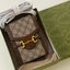 Gucci Horsebit 1955 mini bag / Gucci Phone Bag ออริจินอล รุ่นยอดฮิต ไซส์มินิ ที่ใครๆก็ต้องรู้จัก!! กับกระเป๋าขนาดมินิในรูปแบบผ้าแจ็คการ์ดสีขาวงาช้างและน้ำเงิน ได้รับแรงบันดาลใจมาจากดีไซน์ดั้งเดิม ซึ่งแอคเซสเซอรี่นี้โดดเด่นด้วยรายละเอียดดั้งเดิมที่ทันสมัยโ