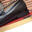 GUCCI Loafers for Men เกรดออริจินอล รองเท้าโลฟเฟอร์กุชชี่ ให้ลุคดูภูมิฐาน หรูหรา เข้ากับทุกชุด ทุกโอกาส วัสดุหนังแท้และแคนวาสอย่างดี ใส่สบาย ไม่กัดเท้า บล็อคมาตรฐาน 1:1 เป็นรองเท้าที่คุณผู้ชายควรมีติดตู้ภาพถ่ายจากงานขายจริง ใช้งานต่างประเทศได้