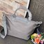 Longchamp Le Pliage Neo Size S มาพบกับกระเป๋ารุ่นยอดนิยม ที่สาวๆ ต้องมีไว้เก็บไว้สักใบ กระเป๋าโท้ทใบนี้ มาพร้อมกับสีที่มีสไตล์เรียบง่าย มีสายสะพายยาวช่วยให้คุณสามารถสะพายไหล่ได้อย่างสบาย ในขณะที่ที่ปิดแบบซิปช่วยให้คุณมั่นใจได้ว่าของด้านในมีความปลอดภัย Le 