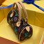 VIP 】LOUIS VUITTON Monogram Multicolor Mini Speedy พร้อมส่งความน่ารักค่ะ! กระเป๋าทรงหมอนไซด์มินิ หนังแกะแท้นิ่มสวยงามค่ะ เปิดปิดกระเป๋าแบบซิป ภายในสามารถใส่มือถือได้ กระเป๋าเงินใบกลางได้ พาสปอร์ตได้ค่ะ