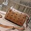 M.C.M MILLIE TOP ZIP CROSSBODY IN VISETOS รุ่นหายากที่สาวๆตามหา เพราะดีไซน์ยูนิค เรียบแต่มีดีเทลความหรู ๆ กระเป๋าสะพายที่มาพร้อมสาย 2 แบบ สายโซ่คล้องไหล่ คล้องแขน และสายหนัง crossbody ให้ปนับใช้ได้ตามใจชอบ วัสดุหนังแคนวาสคุณภาพดี ใช้งานง่ายด้วยซิป ใส่โทรศ