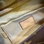 LV Trousse Toilette Locker Dopp Kit / LV Clutch Bag 22cm กระเป๋าถือทรงพอชหรือคลัช แบบคลาสสิกสวยงามเป็นเอกลักษณ์ มีหูหิ้วพกพาสะดวก เกรดออริ