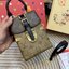 LV Camera Box bag กระเป๋าถือ/สะพายทรงกล่อง ไอเท็มหรูหราวินเทจสวยหรูทุกมุมมอง ตกแต่งเพิ่มดีเทลด้วยหมุด วัสดุหนังแคนวาสคุณภาพ มีหูจับในตัว พร้อมตอบรับได้ทุกลุค ทุกสไตล์