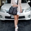 KIPLING K10210 NEAT LAPTOP BAG กระเป๋า messenger bag กระเป๋าถือและสะพาย เหมาะกับ working women เพราะสามารถถือไปทำงานได้ทุกวัน ใส่โน้ตบุ้คได้ค่ะ ใบนี้ หูยาวสามารถสะพายไหล่ได้ แถมยังมีสายยาวมาให้ด้วยค่ะ ทำให้สะดวกต่อการถือมากๆ เปิดปิดด้วยซิป โดยแบ่งเป็น 3 ช