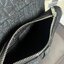 หนังแท้ DIOR SADDLE BELT BAG รุ่นสุดฮิต สามารถคาดอกสะพายข้างหรือคาดเอวก็ได้สามารถใช่งานได้ทั้งชาย/หญิง งานสวยมากพร้อมอุปกรณ์ครบชุด เกรดออริงานเทียบเท่าของแท้เลย กระเป๋ารุ่นยอดนิยมตามแบบฉบับแบรนด์ พร้อมส่งที่ไทย เกรดออริจินอลผ้าแจ๊คการ์ดและหนังแท้ ภาพสินค้