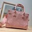 M.C.M SMALL MUNCHEN TOTE IN VISETOS พร้อมส่ง 3 สี กระเป๋าโท้ทไซส์เล็ก ขนาดกำลังสวย พกพาง่าย ใหม่ล่าสุด ที่ใช้สามารถใช้ได้ทั้งหนุ่มๆและสาวๆ รูปทรงคลาสสิค
