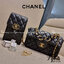 CHANEL GIFT BOX SET Chanel Holiday Makeup & Beauty Gift Sets สุดหรูชวนให้สะสม สุดยอดไอเท็มหายากพร้อมเสิร์ฟครบชุด limited สุดคุ้ม มาพร้อมกระเป๋าสะพายถึง 2 ใบ รุ่นยอดฮิตทั้งนั้น!!ที่พิเศษยังมีน้ำหอมตัวท็อปมาให้อีก chanel no.5 ที่แสนจะเย้ายวน ในขนาด 7.5 ml. 