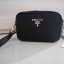 ล็อตใหม่ค้า กับทรงน่ารักในราคาน่ารัก mini crossbody งานพรีเมี่ยมกิ้ฟ จากเคาเตอร์ต่างประเทศ เป็น Best Seller อีกหนึ่งรุ่นเลย จากแบรนด์ PRADA เป็นทรงสี่เหลี่ยม กระเป๋าเป็นผ้า nylon ทั้งใบ เลิศมาก สามารถสะพายเป็น shoulder bag ได้เลย ขนาดกำลังดีค่ะ ใส่ของจุกจ