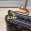 LV liv pochette กระเป๋าสะพายทรงสวย เป็นเอกลักษณ์ ดีไซน์ลวดลายโมโนแกรมเรียบหรู