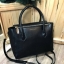CHARLES & KEITH DOUBLE ZIP STRUCTURED BAG กระเป๋าถือหรือสะพายรุ่นใหม่ลชนช็อป ขนาดกำลังดี หนังเรียบสวยอยู่ทรงด้านหน้ามีโลโก้แบรนด์ เปิดปิดด้วยซิป ภายในกว้างจุของได้เยอะ ใส่ Ipad กระเป๋าสตางค์ หนังสือ ของใช้ได้จุ มาพร้อมสายสะพายยาวถอดปรับระดับได้ได้ มีหมุดร