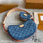 LV Croissant MM Monogram Denim Bag Washed Blue กระเป๋าทรงโค้งมนคล้ายครัวซองต์ สวยชิคฉ่ำก่อนใคร ด้วยดีไซน์สุดเก๋แบบทำถึง เพิ่มดีเทลน่าใช้ด้วยใบลูก ที่แยกออกมาใช้ได้