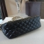 New Arrival 2018!!! Chanel Cosmetic Cluth Bag With Chain กระเป๋าทรงสวยหรู อะไหล่ทองจาก Chanel Cosmetic Counter VIP Gift วัสดุหนังสังเคราะห์ PU เต็มใบ เปิดปิดด้วยซิปปั้มหัวซิปแบรนด์ ซับในสกรีนโลโก้ ภายในกว้างใส่กระเป๋าสตางค์ใบยาว iphone เครื่องสำอาง มาพร้อ