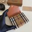 VIP GIFT 】Burberry Card Holder Wallet กระเป๋าเก็บบัตร พร้อมใส่ธนบัตร มีช่องซิบเล็กด้านในน่ารัก ขนาดพกพาสะดวก ปั้มอะไหล่ทองเรียบหรู เหมาะมากสำหรับใครที่ พกบัตรต่างๆเยอะๆ ทำให้กระเป๋าสตางค์หนา ตุง เทอะทะ ง่ายๆแค่ใบนี้ใบเดียวเอาอยู่จ้า สวยหรู มาพร้อมกล่อง สา