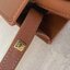 LOEWE Tote Leather Bag พร้อมส่ง กระเป๋าทรงโท้ทหนังเรียบสวยอยู่ทรงด้านหน้ามีโลโก้แบรนด์ หูจับแข็งแรงมาพร้อมสายสะพายหนังเรียบยาวปรับระดับได้จะถือหรือสะพายไหล่สะพายเฉียงก็ดูดี