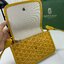 10 สี ORI หนังแท้ | GOYARD Plumet pouch-wallet กระเป๋าสะพายใบเล็กกะทัดรัด ดีไซน์กระเป๋าสตางค์ Plumet ดีไซน์มาพร้อมช่องใส่เหรียญ ธนบัตร และบัตรต่างๆ สามารถสะพายไหล่เป็นกระเป๋าสะพายข้างได้เหมือนกระเป๋าใบเล็ก